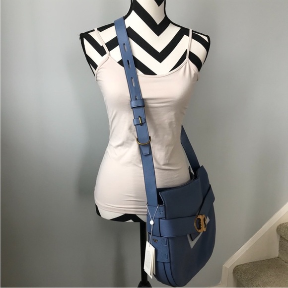 Tory Burch Gemini Link Shoulder Bag in Wallis Blue - Picture 5 of 8